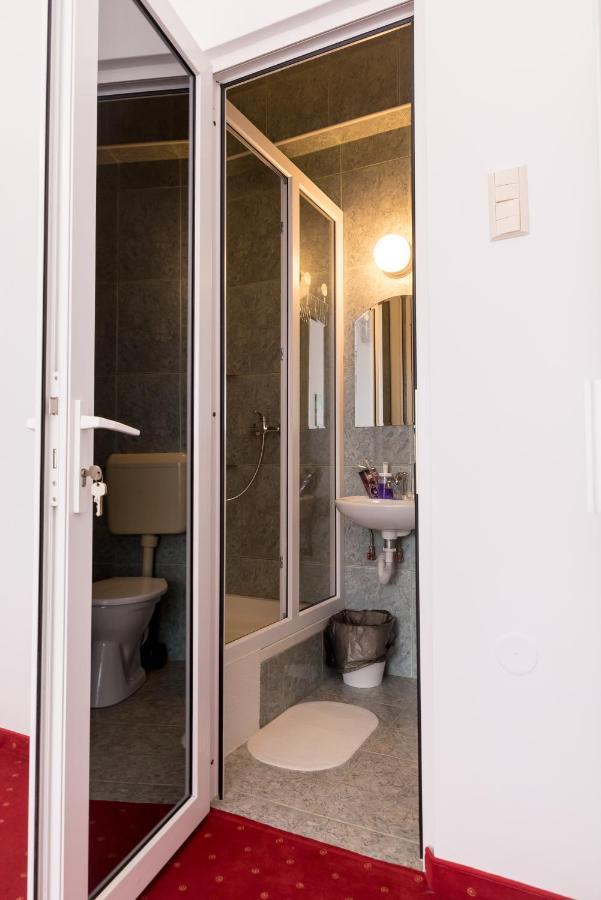 BAO Apartament&Rooms Oradea Buitenkant foto