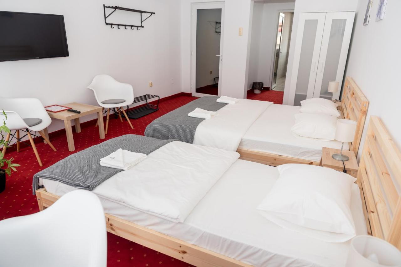 BAO Apartament&Rooms Oradea Buitenkant foto