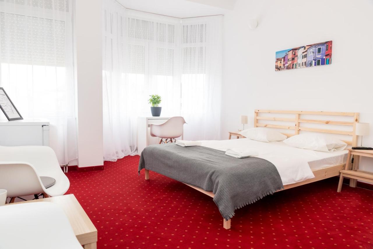 BAO Apartament&Rooms Oradea Buitenkant foto